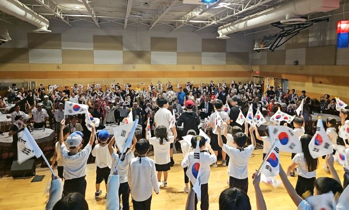 토론토에 울려퍼질 만세삼창 "토론토한인회 광복 80주년 기념식" 개최 - CKNNews 이미지